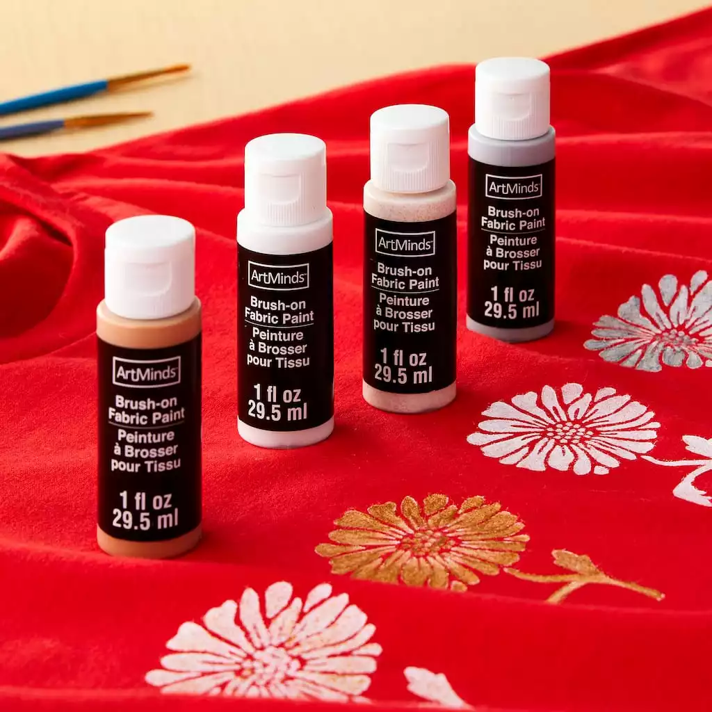 Budget 😍 Brush-On Glitter & Metallic Fabric Paint Set by ArtMinds™ 🎁 - Image 2